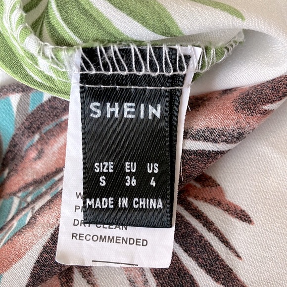 🌟 SHEIN | Leaf Print Halter Top - Picture 6 of 8